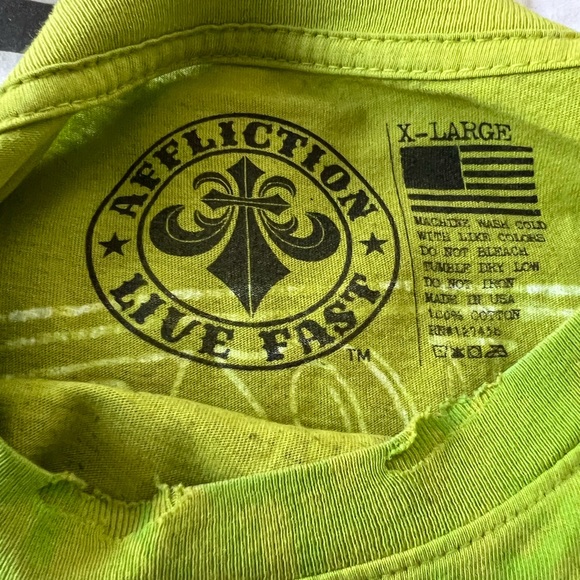 Men’s new affliction T-shirt xl only removed the tags never worn - Picture 2 of 3
